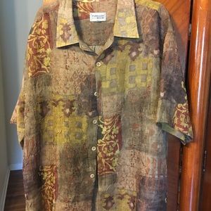 Pardazzio short  sleeve casual shirt.